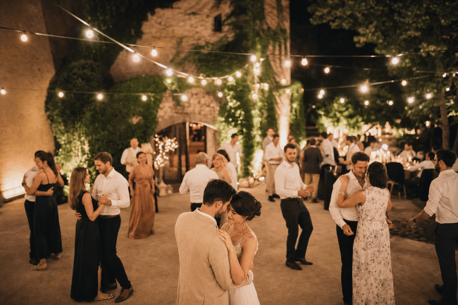 Eindrücke aus Hochzeitsproduktionen mit Drohne — Motiv 3